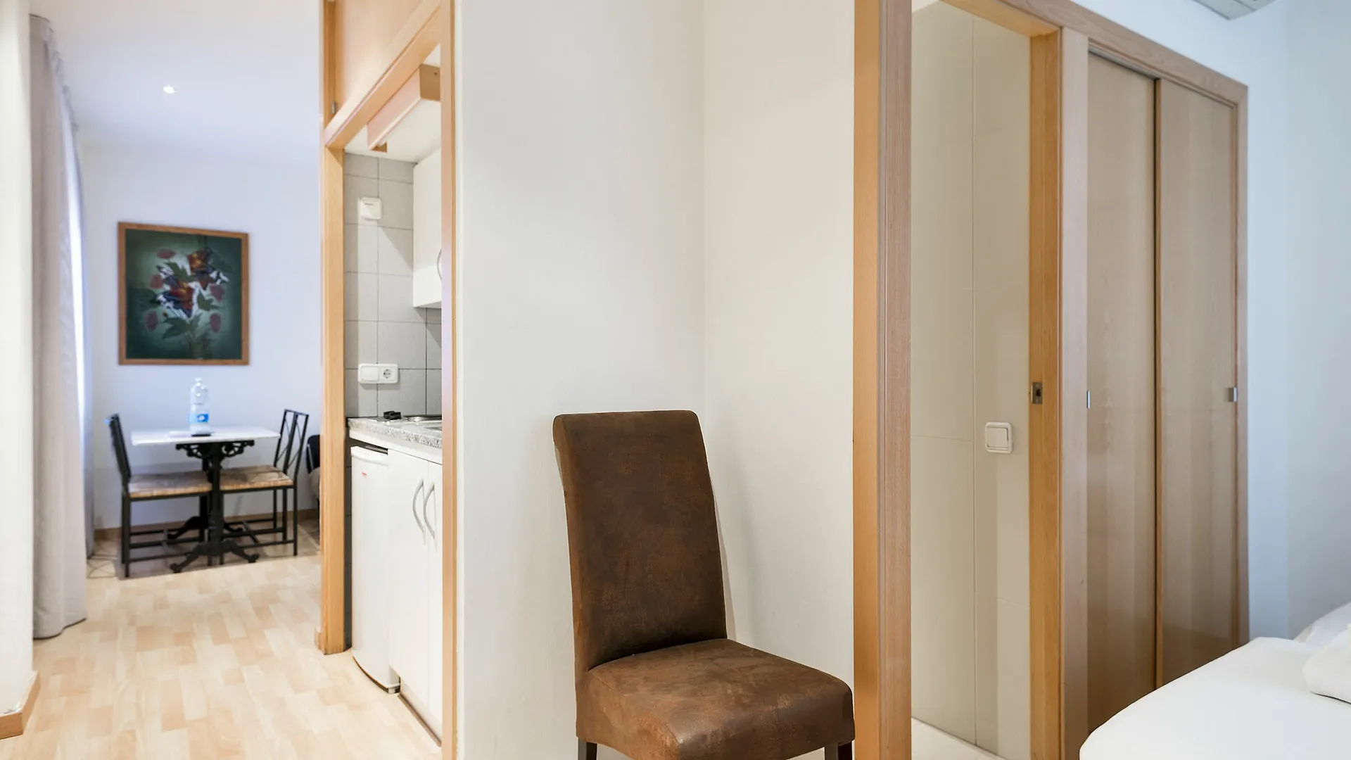 Lägenhet Apartamentos Laforja Barcelona Spanien