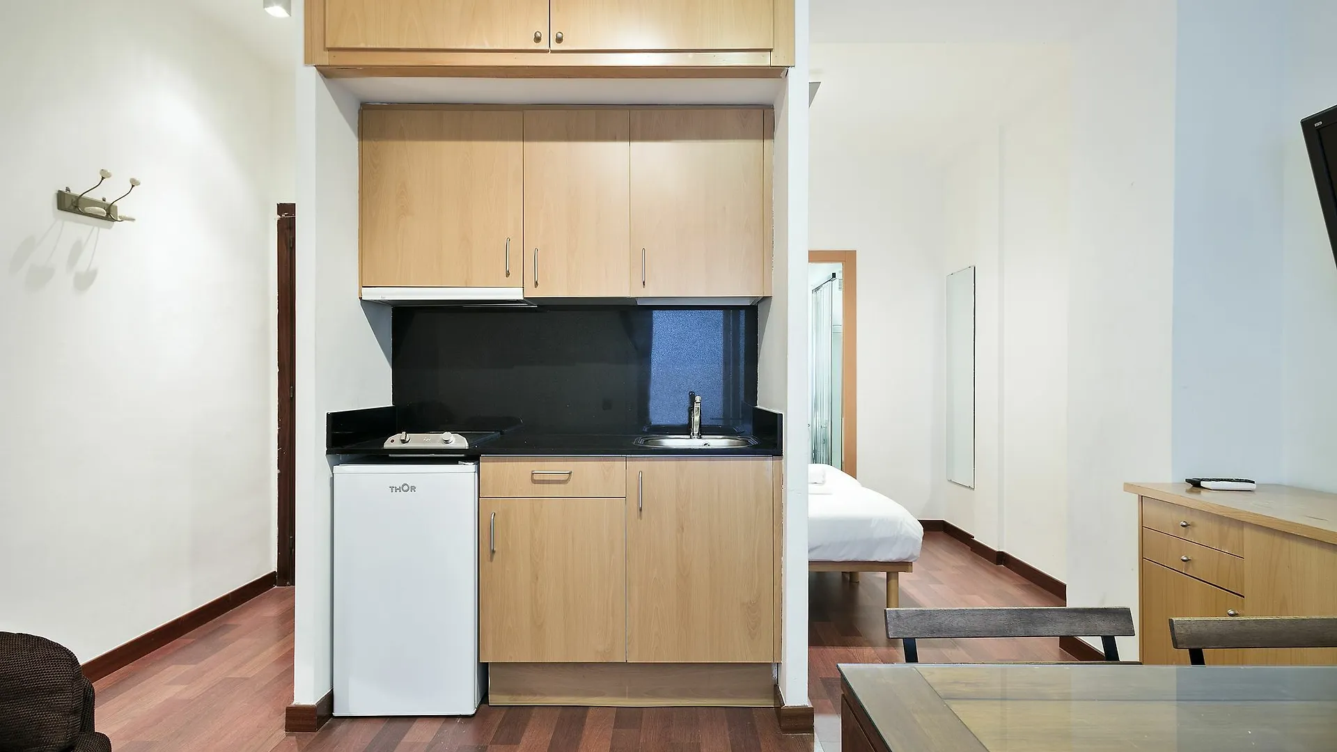 Apartamentos Laforja Barcelona 0*,  Spain